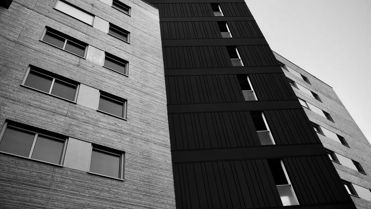 Bardage claire voie vertical : tout savoir
