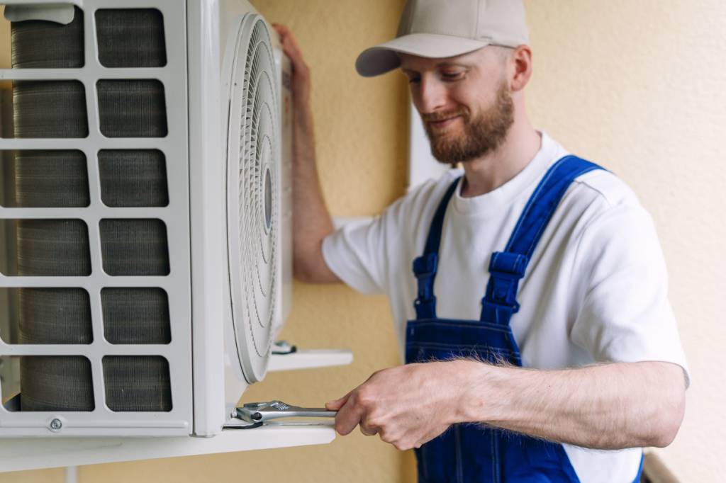 installation climatiseur réversible normes Suisse