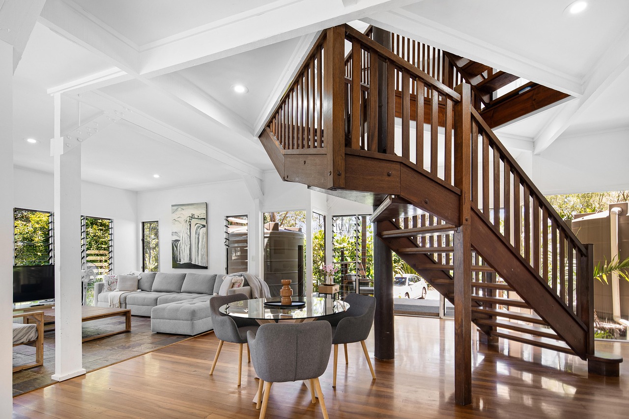 Pourquoi choisir un parquet brut en chêne pour votre maison ?