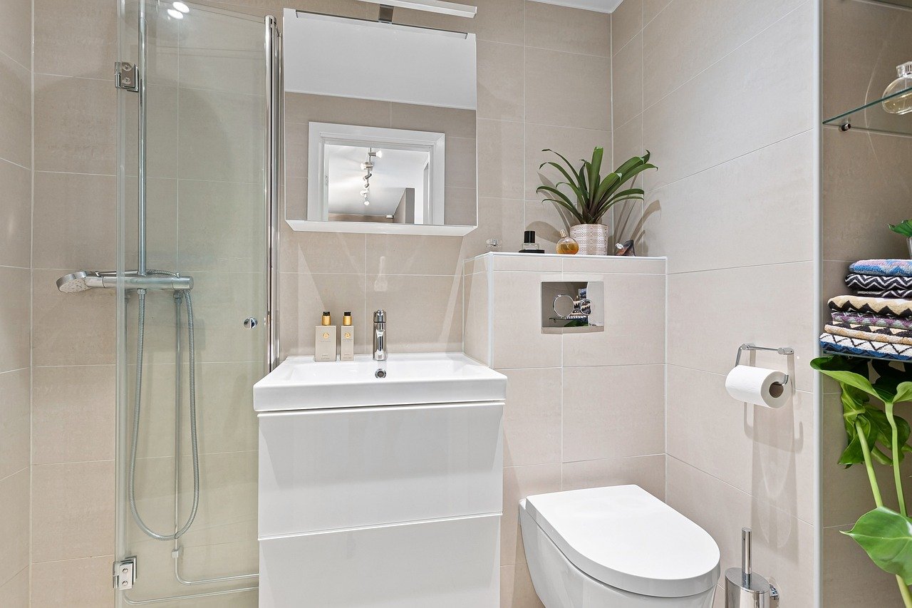 Comment choisir la hauteur idéale pour les meubles de votre salle de bain?