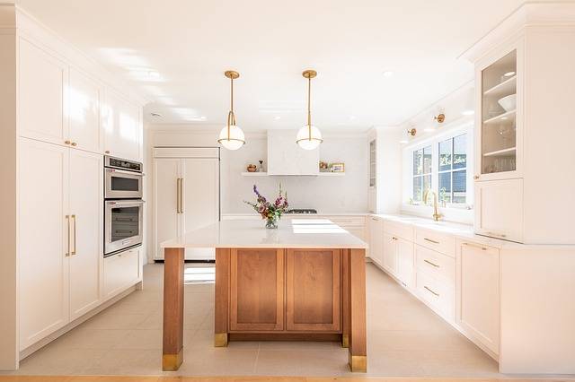 Plus de luminosité : optez pour une cuisine blanche !